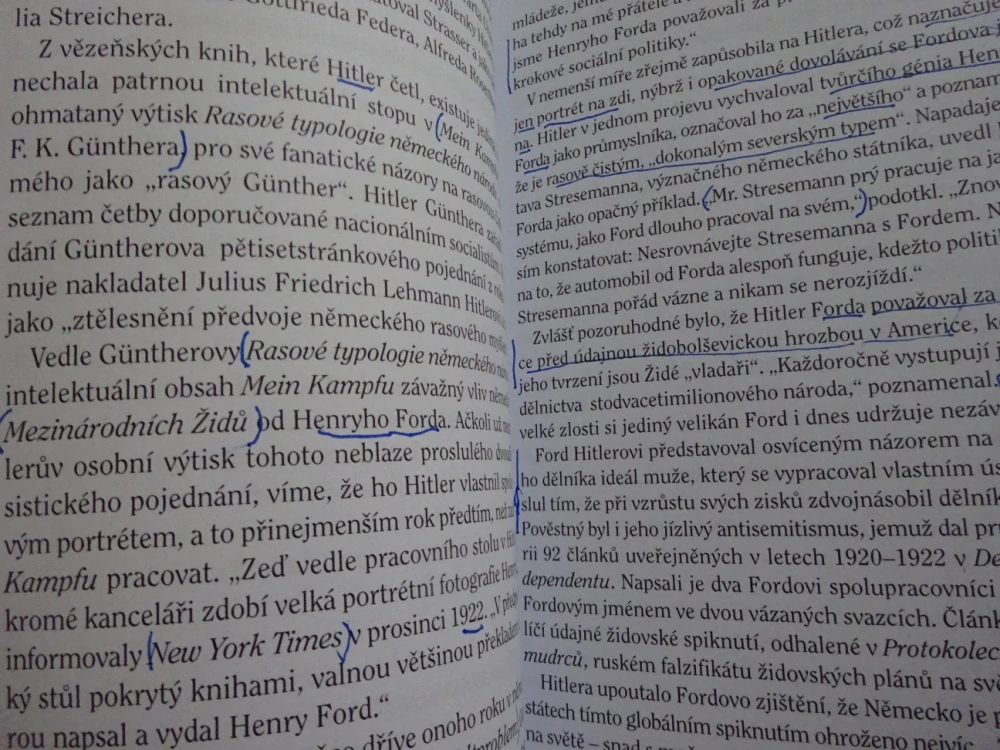 HITLEROVA SOUKROMÁ KNIHOVNA, TYMOTHY W. RYBACK, **an