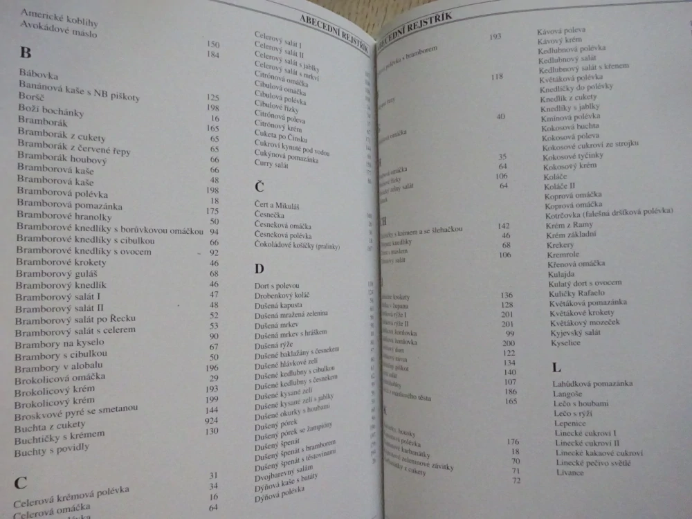 VAŘÍME ZDRAVĚ A CHUTNĚ PRO FENYLKETONURIKY, KOMÁRKOVÁ, NÁGLOVÁ, **an