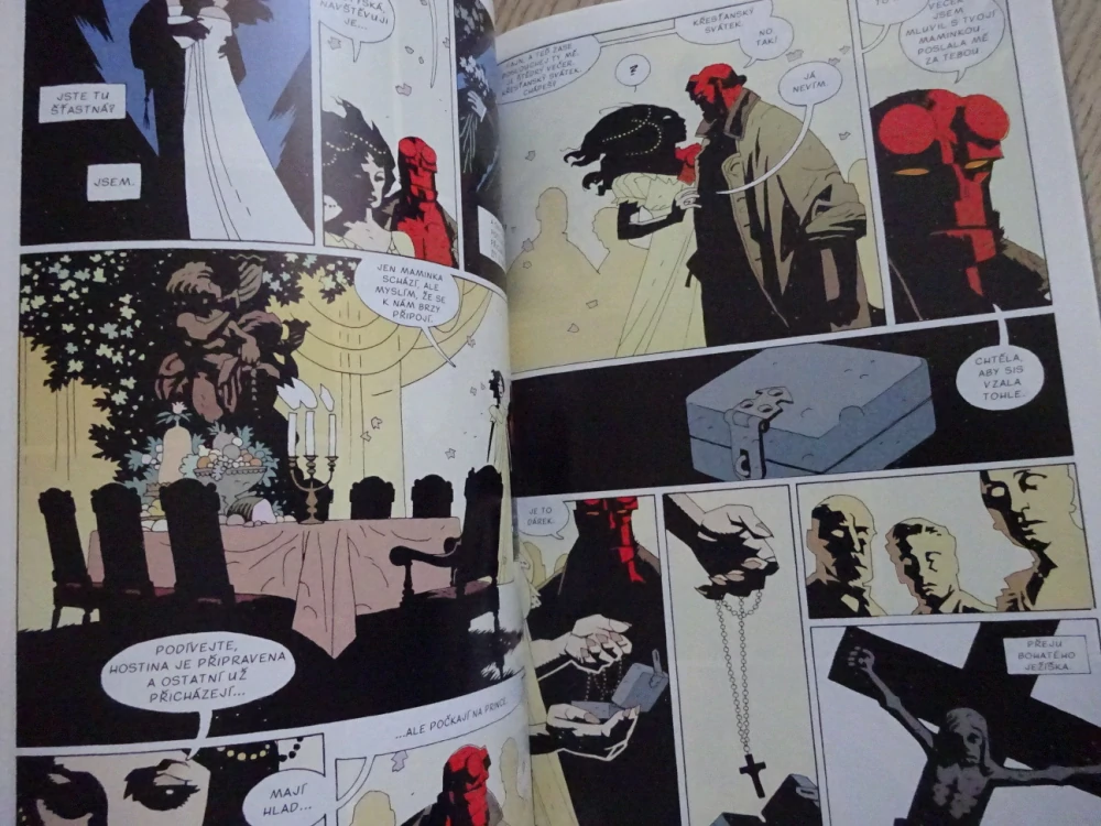 MODRÁ CREW, HELLBOY, **an