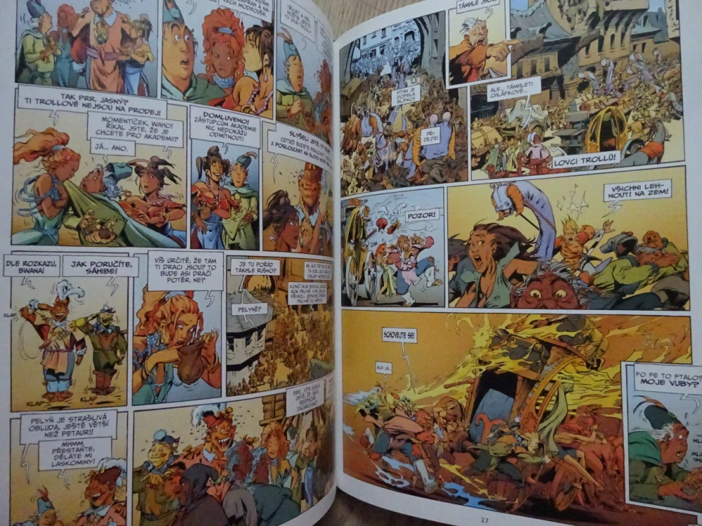 TROLLÍ VÁLKY, SKALP PLEŠATCE, ARLESTON A MOURIER, **an