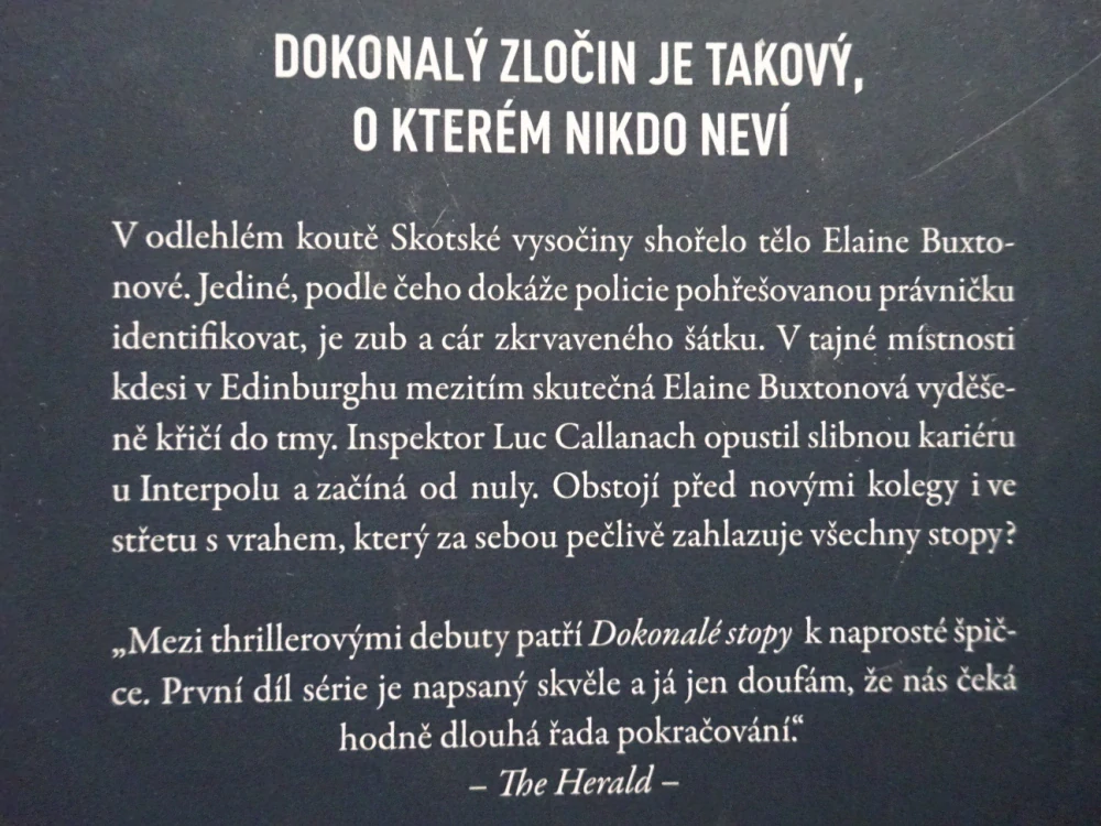 DOKONALÉ STOPY, HELEN FIELDSOVÁ, **an