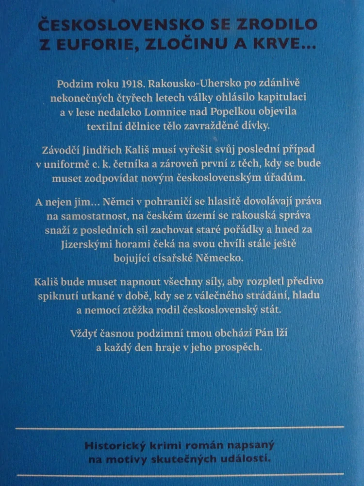 DLOUHÝ KROK DO TMY, TOMÁŠ BANDŽUCH, **an