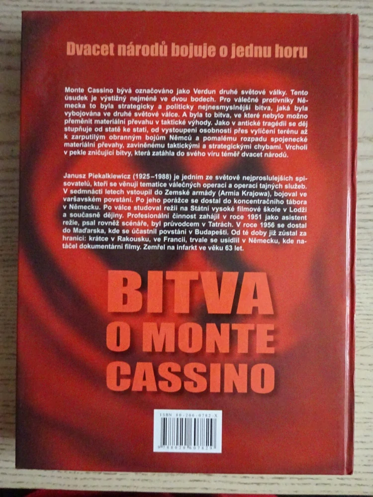 BITVA O MONTE CASSINO, JANUSZ PIEKALKIEWICZ, **an