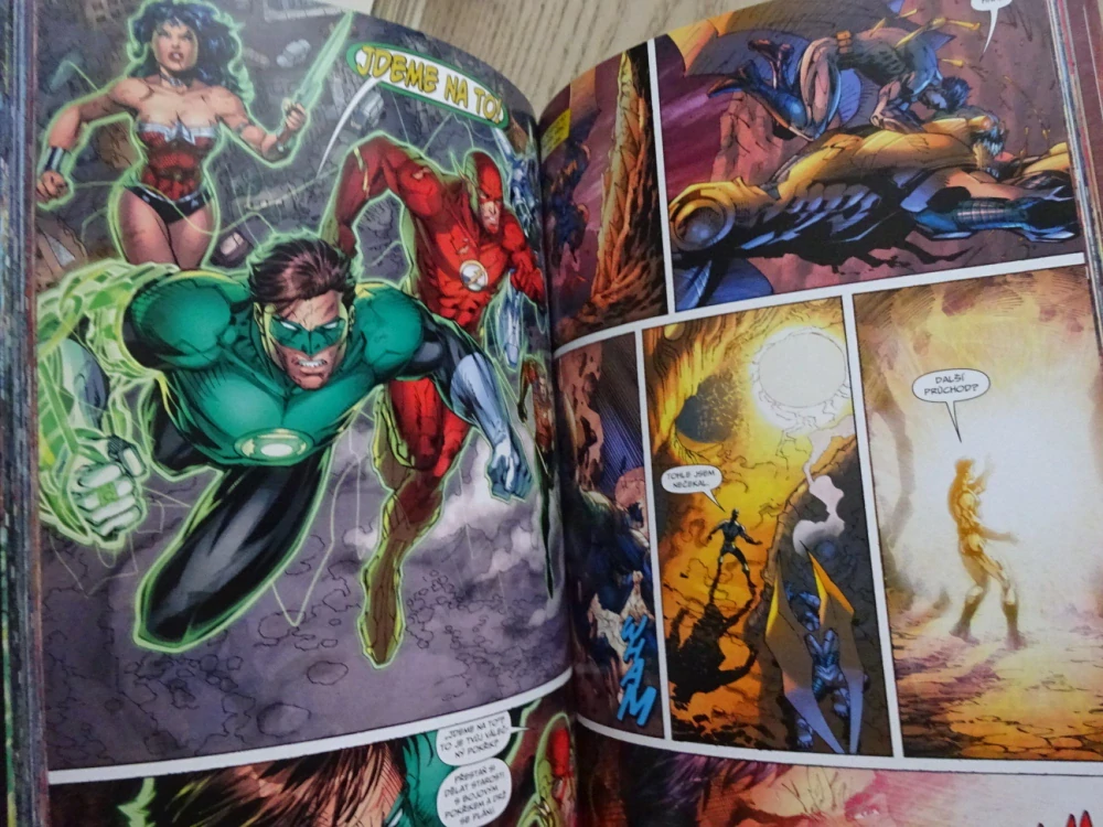 LIGA SPRAVEDLNOSTI, POČÁTEK, KOMIKS DC COMICS, **an