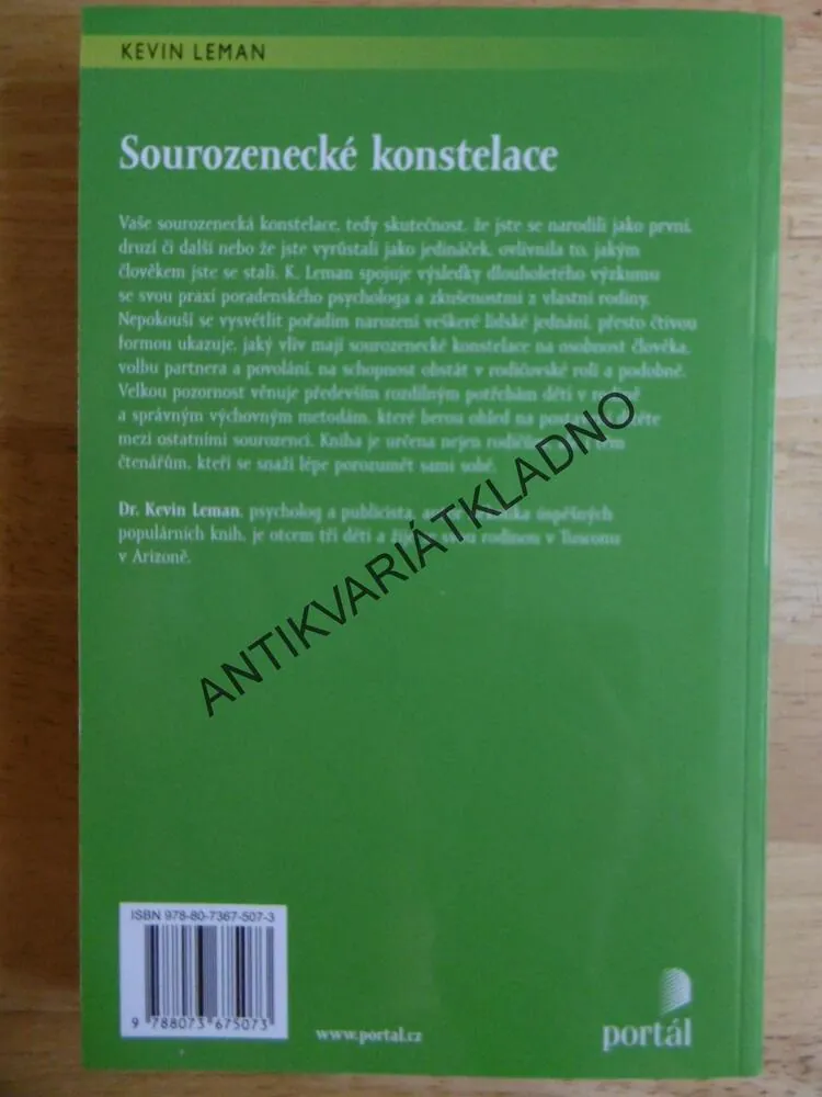 SOUROZENECKÉ KONSTELACE, KEVIN LEMAN