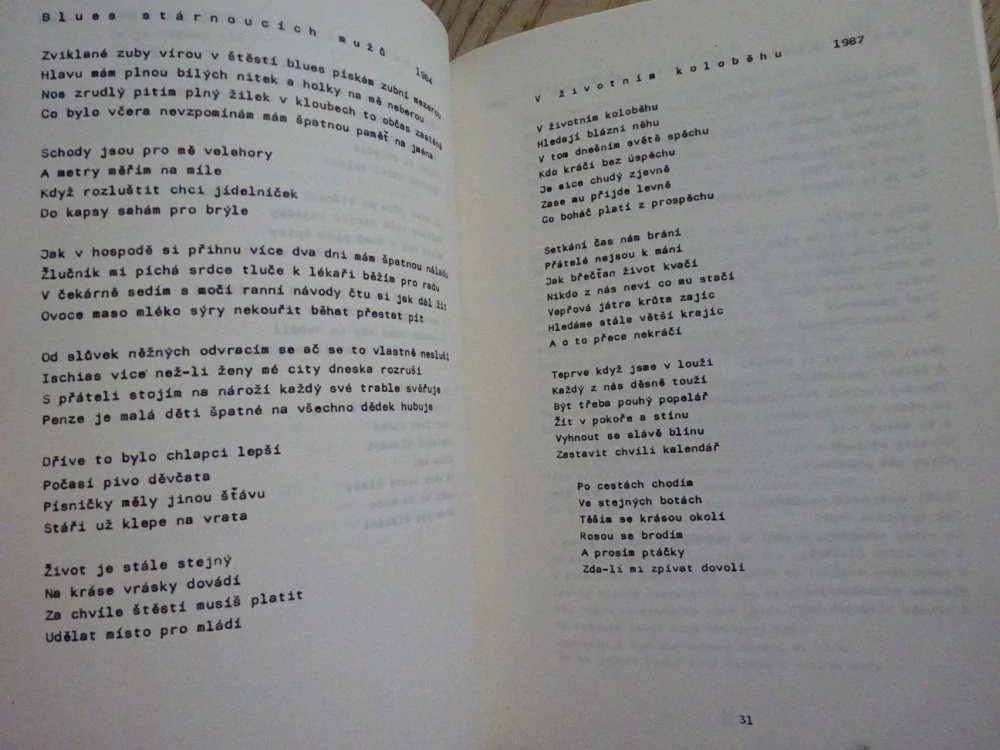 BÁSNĚ A PÍSNĚ, JOSEF FOUSEK, autogram s věnováním, **an
