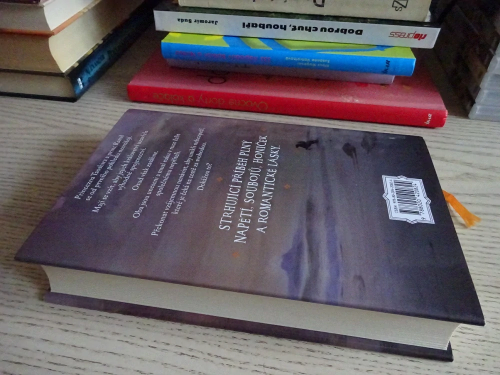 ÚNOS ČTVRTÉ PRINCEZNY, JULIA GOLDINGOVÁ, **an