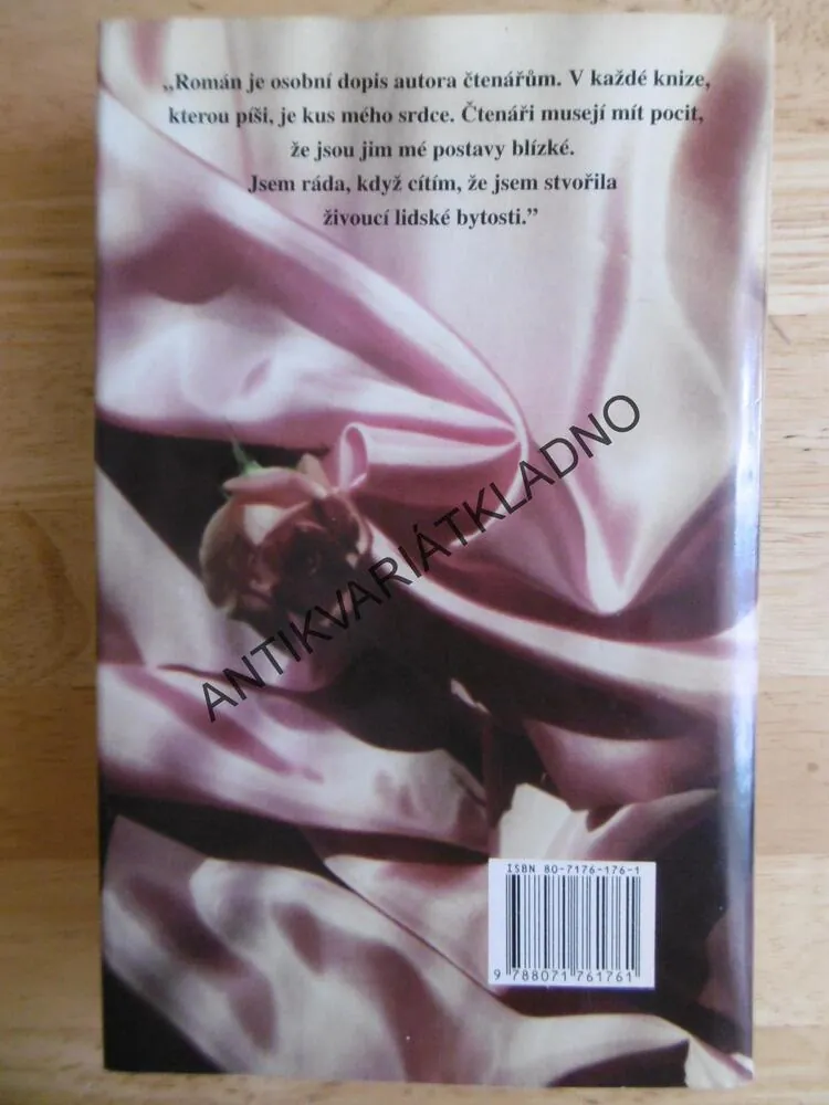 FRANCOUZSKÉ HEDVÁBÍ, SANDRA BROWN