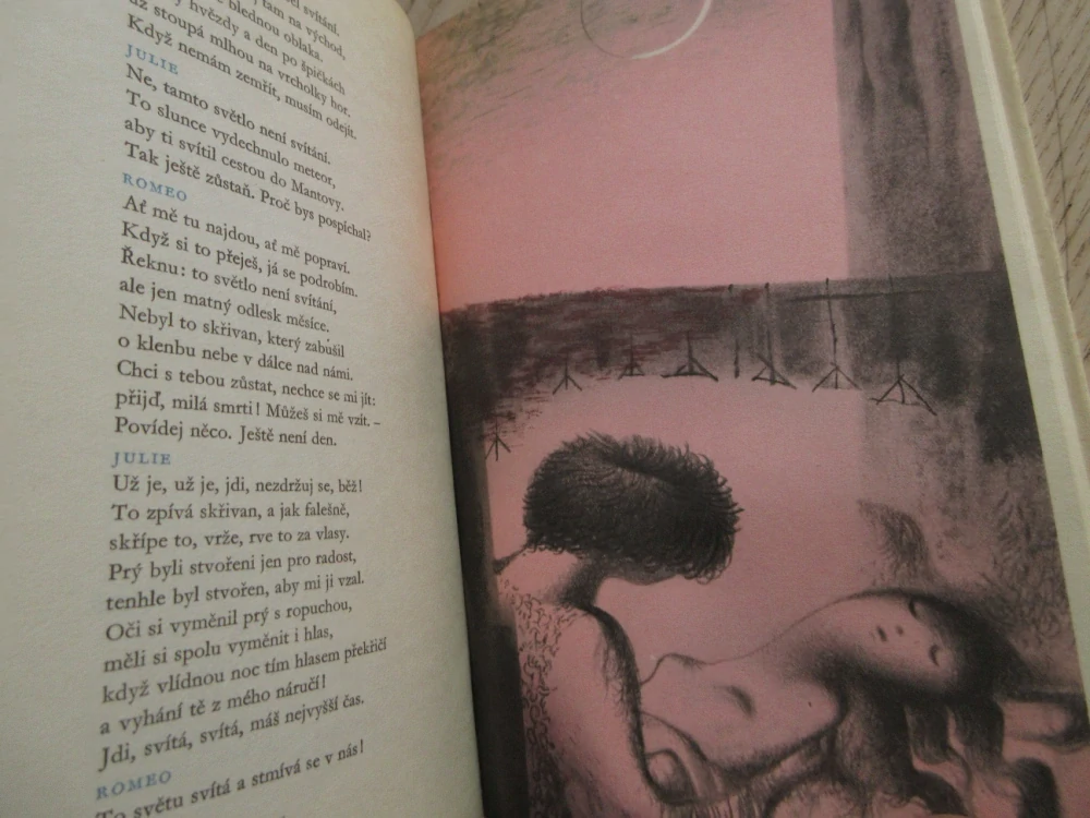 ROMEO A JULIE, WILLIAM SHAKESPEARE, **an