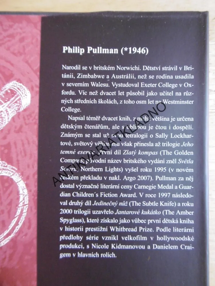 JANTAROVÉ KUKÁTKO, PHILLIP PULLMAN, JEHO TEMNÉ ESENCE