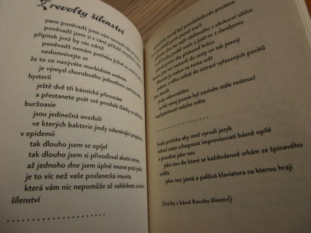 MŮJ TUČŇÁK: DIVNÉ BÁSNĚ, VÍTĚZSLAV NEZVAL, **an