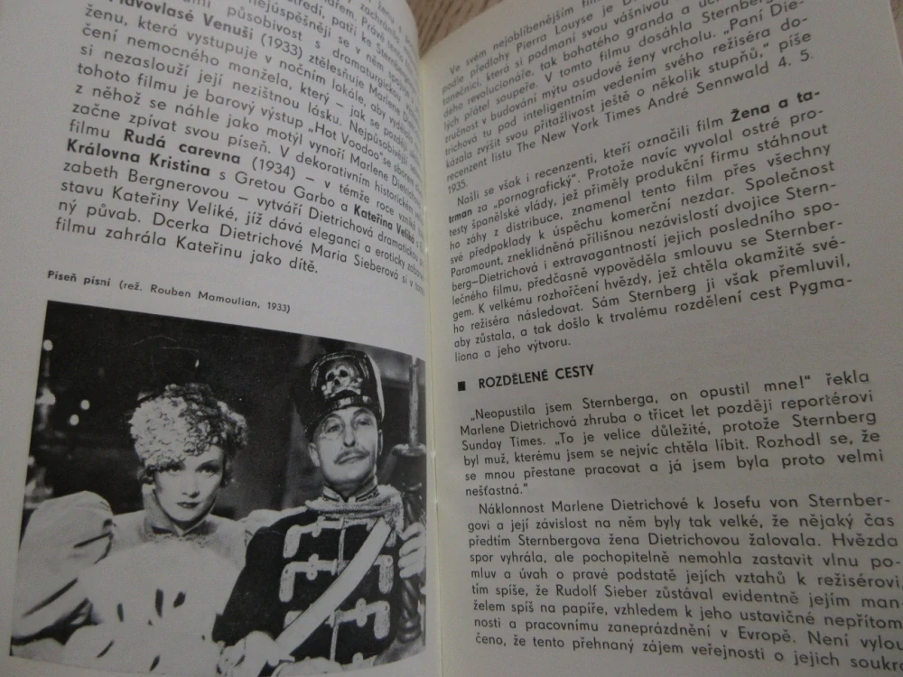 DIETRICHOVÁ MARLENE, FILMOVÝ SEŠIT, **an