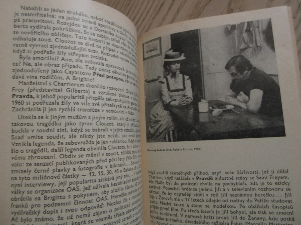 BARDOTOVÁ BRIGITTE, FILMOVÝ SEŠIT, **an