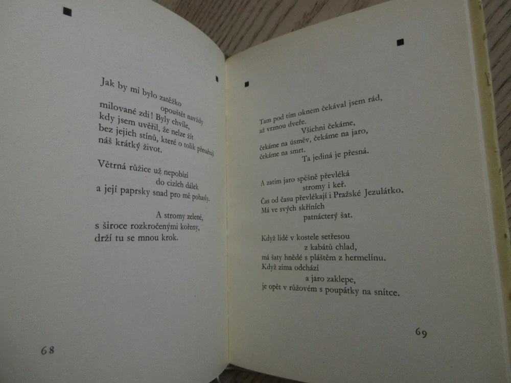 KONCERT NA OSTROVĚ, JAROSLAV SEIFERT, **an