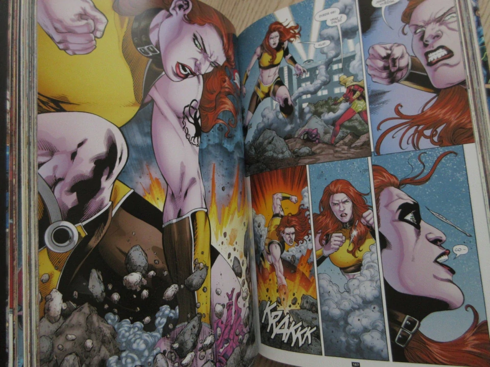 LIGA SPRAVEDLNOSTI, VÁLKA VELKÉ TROJKY, DC, KOMIKS **an