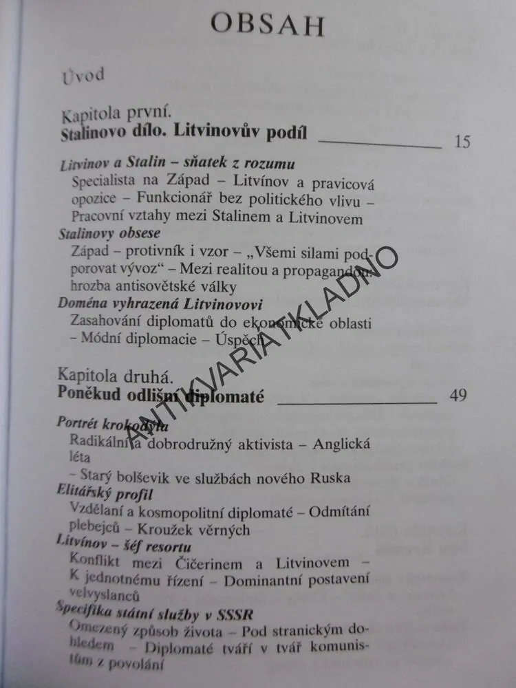 STALINOVI DIPLOMATÉ V EVROPĚ, 1930-1939, SABINE DULLINOVÁ