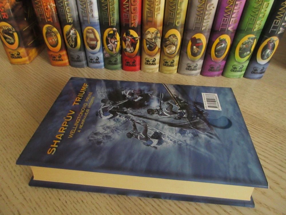 SHARPŮV TRIUMF, BERNARD CORNWELL, **an