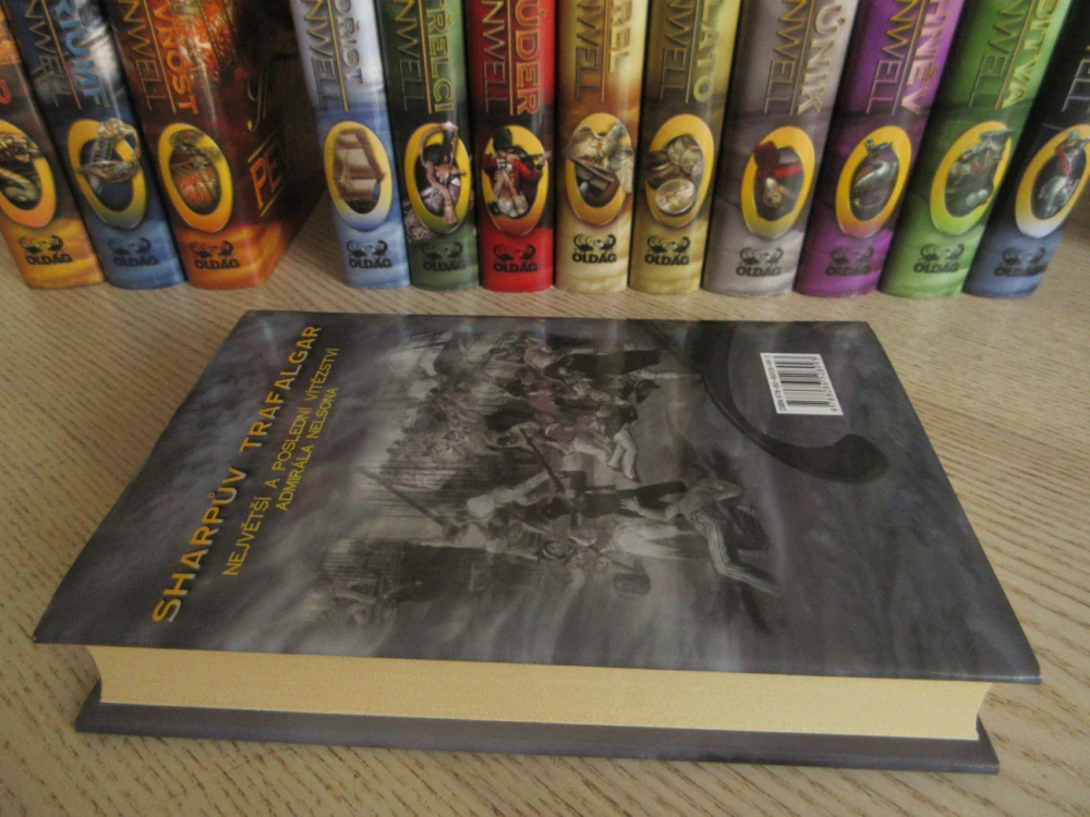 SHARPŮV TRAFALGAR, BERNARD CORNWELL, **an
