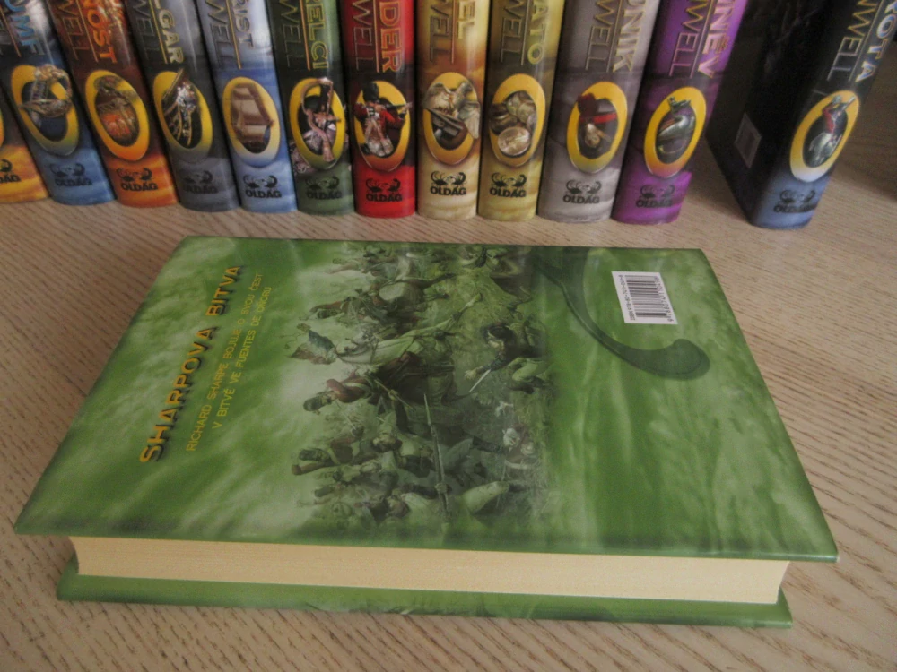 SHARPOVA BITVA, BERNARD CORNWELL, **an