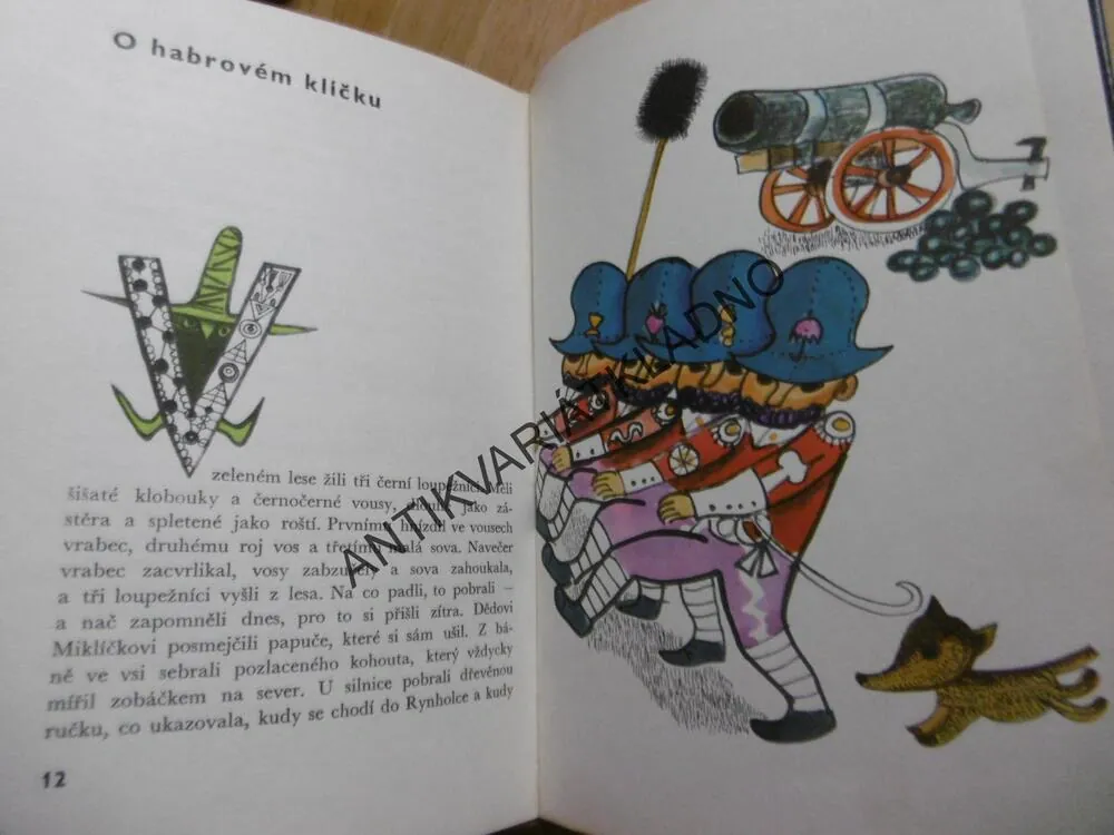 HODINKY  S LOKOMOTIVOU, VÁCLAV ČTVRTEK
