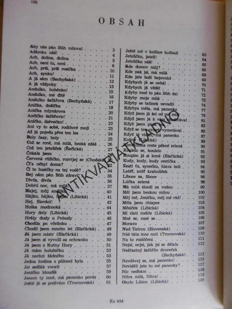NÁŠ POKLAD 270 NÁRODNÍCH PÍSNÍ, SLÁDEK, 1., NOTY KLAVÍR, TEXT, 1982