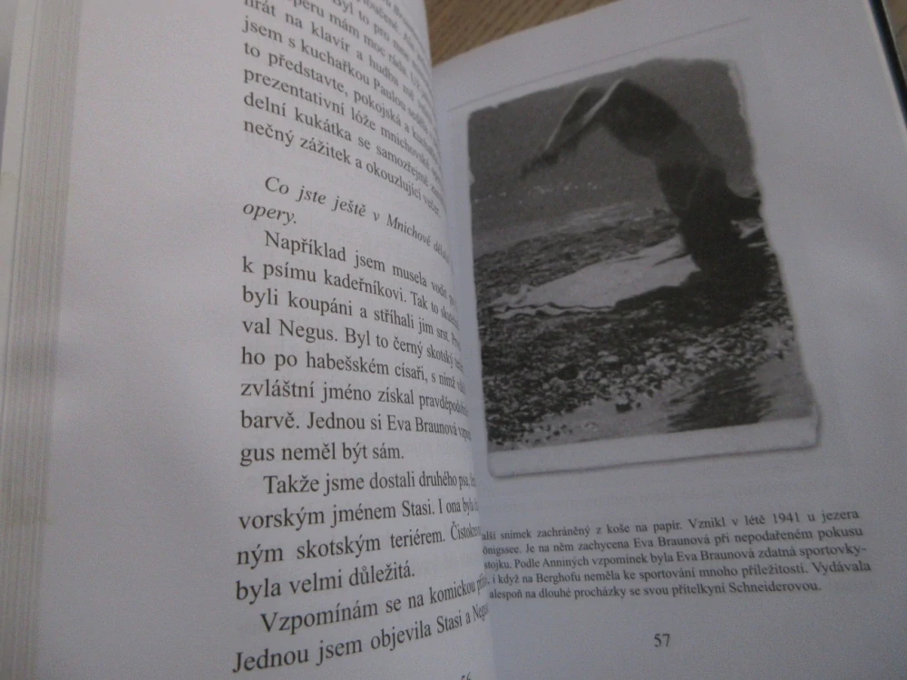 VZPOMÍNKY HITLEROVY POKOJSKÉ, ANNA PLAIM, KURT KUCH, **an