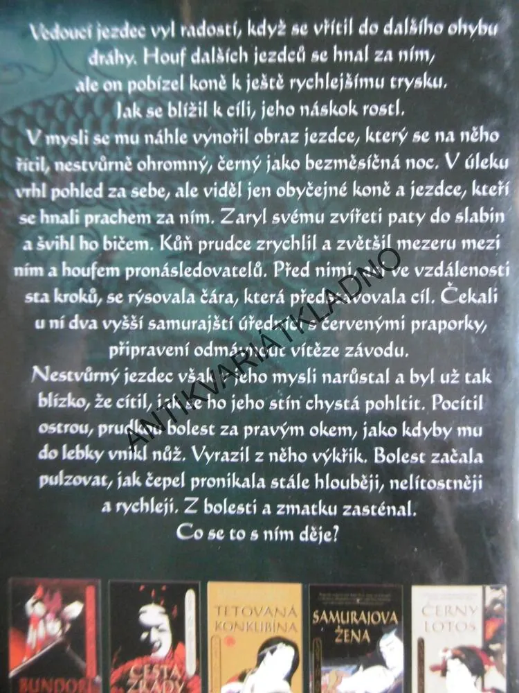 DOTEK SMRTI, LAURA JOH ROWLANDOVÁ