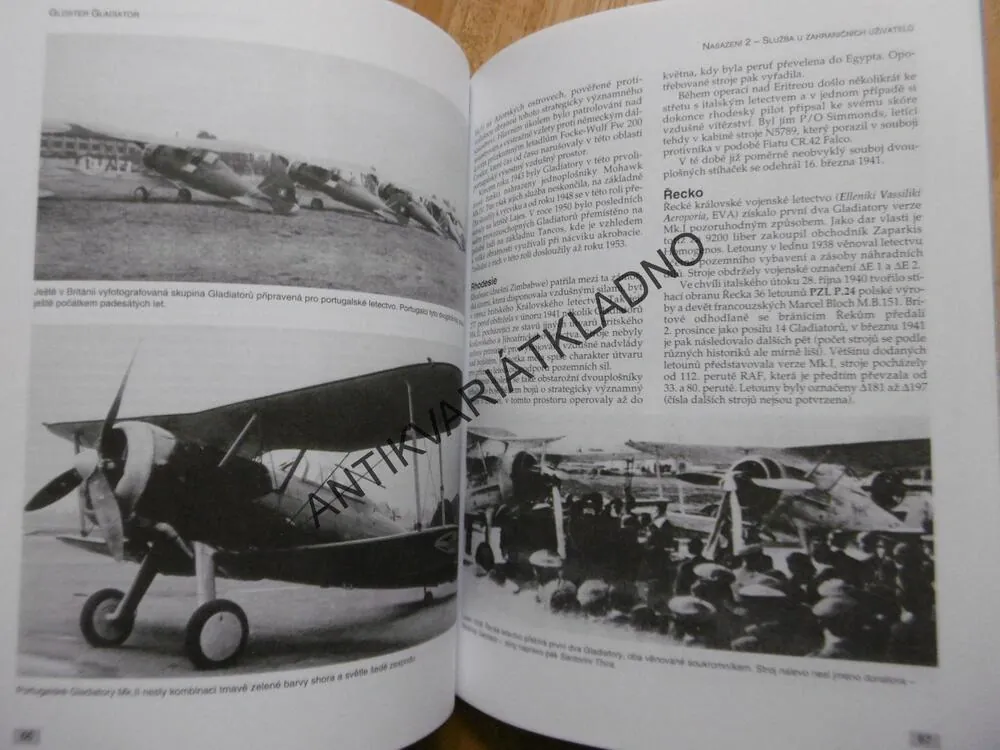 BOJOVÉ LEGENDY, GLOSTER GLADIATOR, PEJČOCH, **an