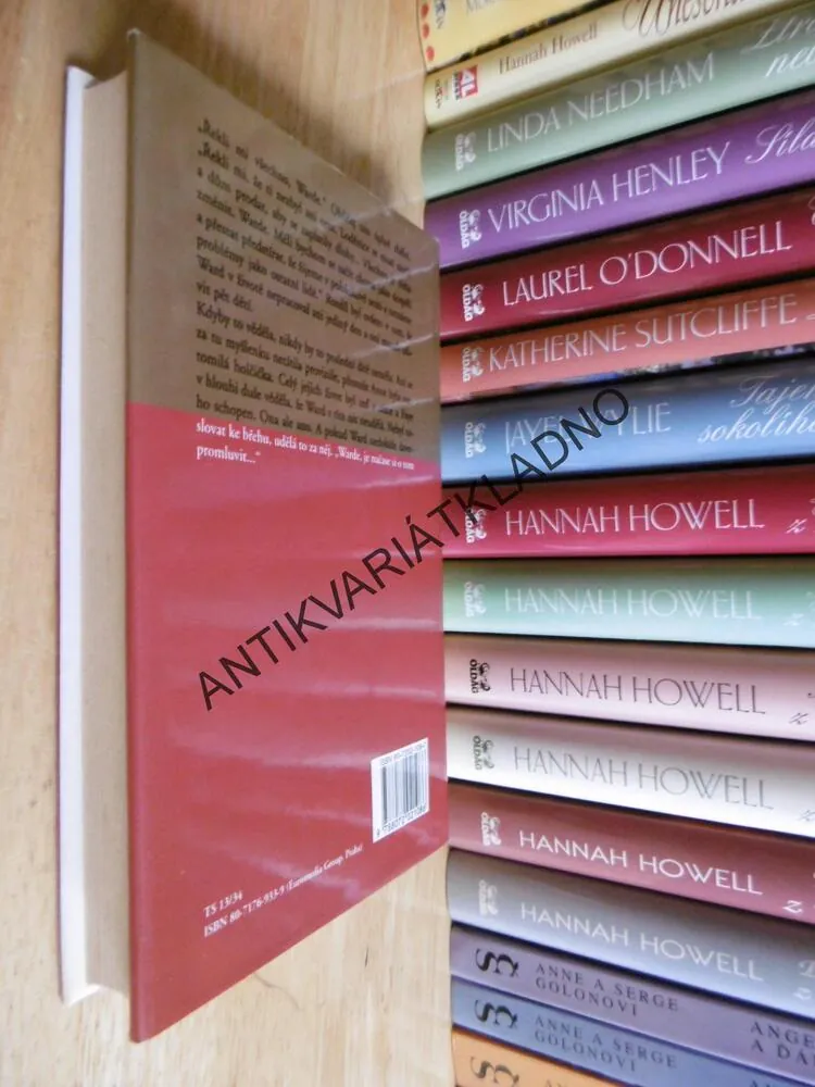 RODINNÉ ALBUM, DANIELLE STEEL, **an