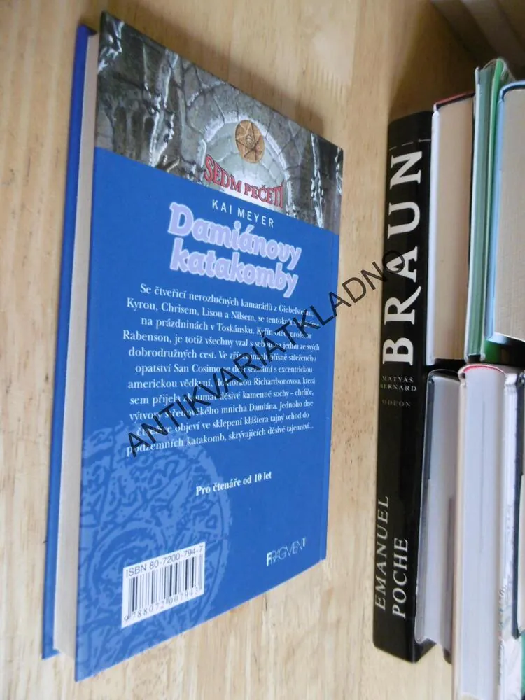 SEDM PEČETÍ, DAMIÁNOVY KATAKOMBY, KAI MEYER, **an