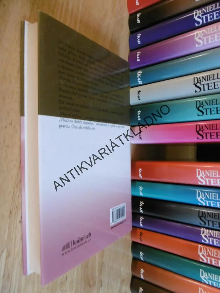 JEJÍ KRÁLOVSKÁ VÝSOST, DANIELLE STEEL, **an