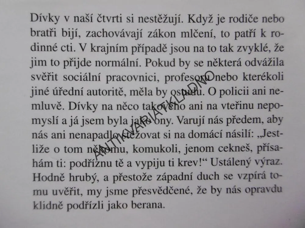 PROVDANÁ PROTI SVÉ VŮLI, LAJLA, **an