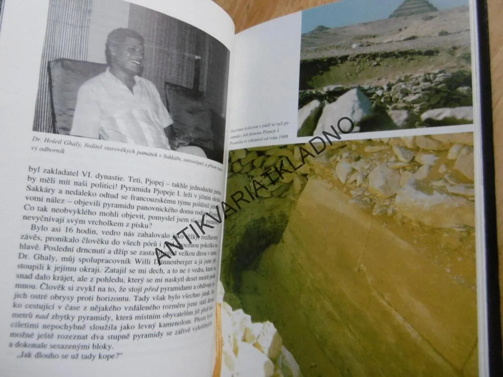 OČI SFINGY, ERICH VON DÄNIKEN, **an