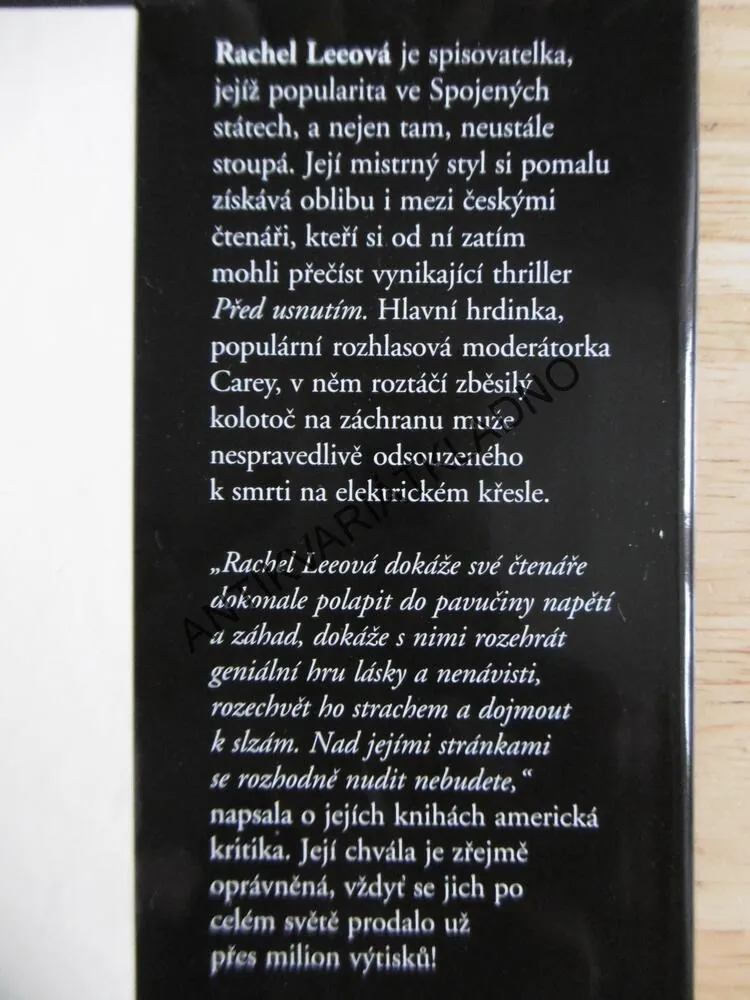 NOČNÍ MŮRA, RACHEL LEEOVÁ, **an