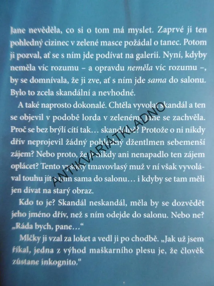 DÁMA V MODRÉM, VALERIE BOWMANOVÁ
