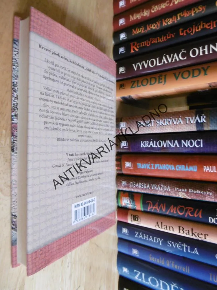 GLADIÁTOR, ALAN BAKER, **an