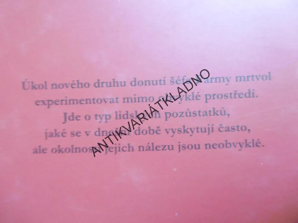 OHNIVÁ PAST, JEFFERSON BASS, **an