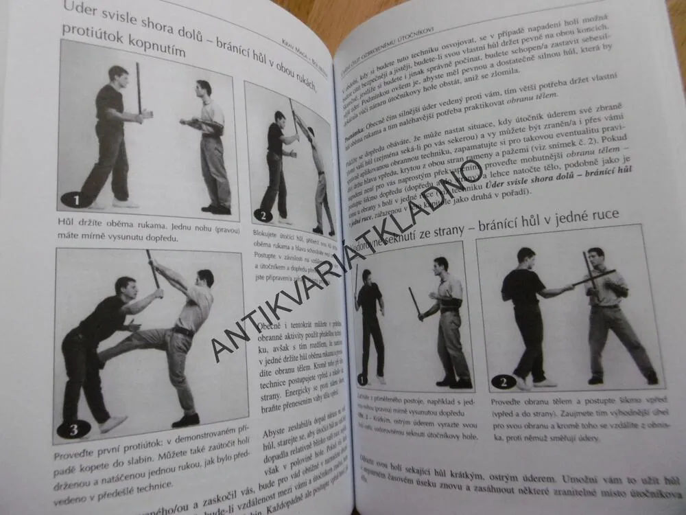 KRAV MAGA, UMĚNÍ ČELIT OZBROJENÉMU ÚTOČNÍKOVI, EYAL YANILOV