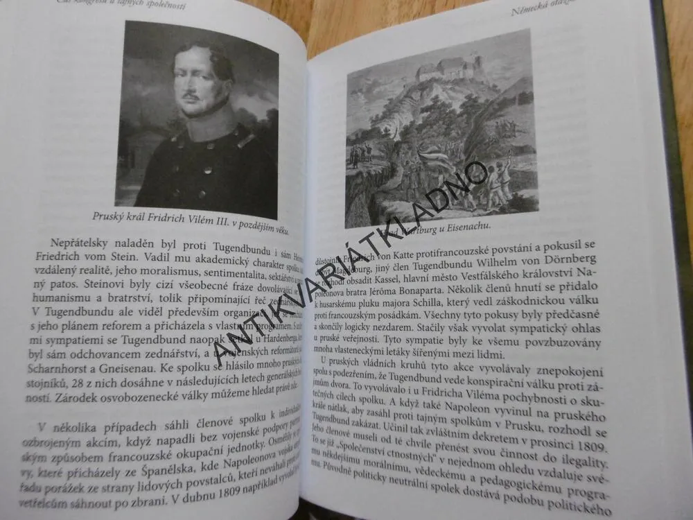 ČAS KONGRESŮ A TAJNÝCH SPOLEČNOSTÍ, DUŠAN UHLÍŘ