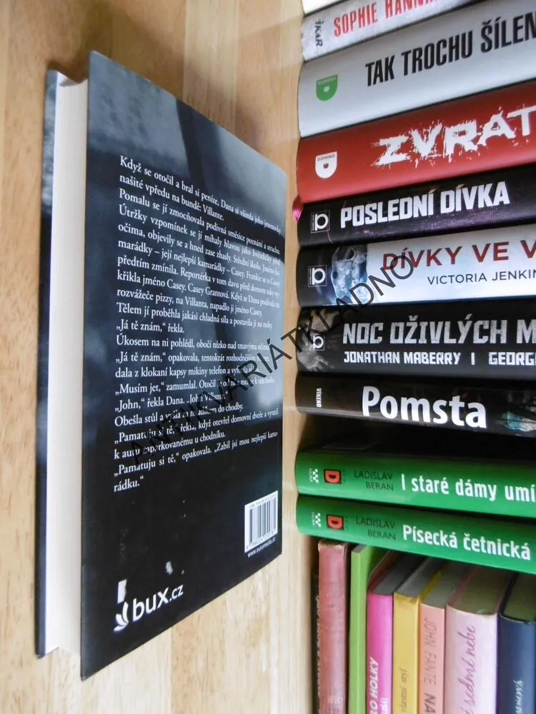 LEDOVÉ SRDCE, TAMI HOAG, **an