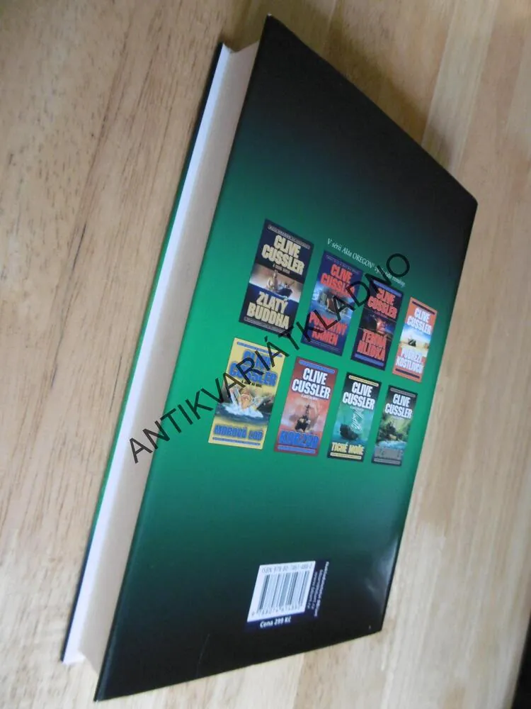 PŘÍZRAK, CLIVE CUSSLER, 