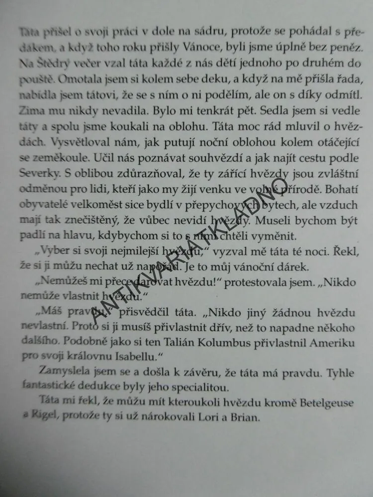 SKLENĚNÝ ZÁMEK, JEANNETTE WALLSOVÁ