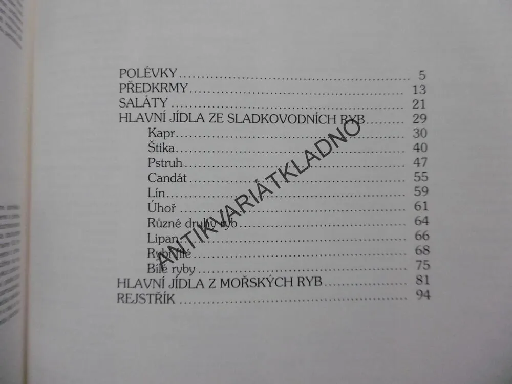 VELKÁ BAREVNÁ OBRAZOVÁ KUCHAŘKA, RYBY, HORECKÁ, **an