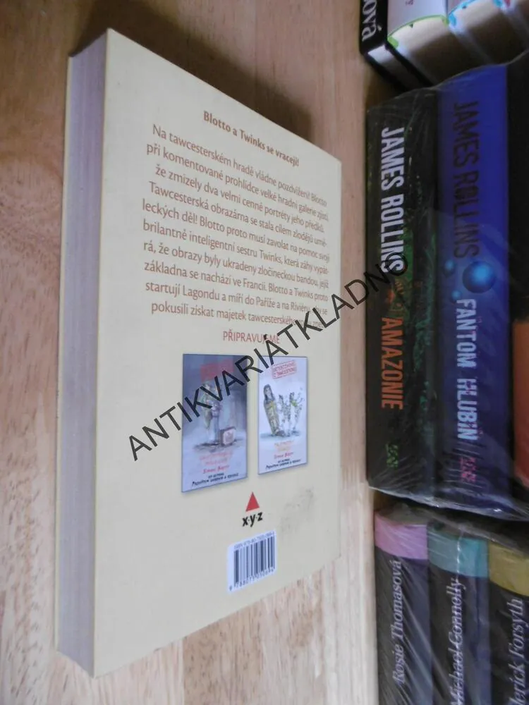 KRYSY Z RIVIÉRY, SIMON BRETT, DETEKTIVOVÉ Z TAWCESTERU, **an