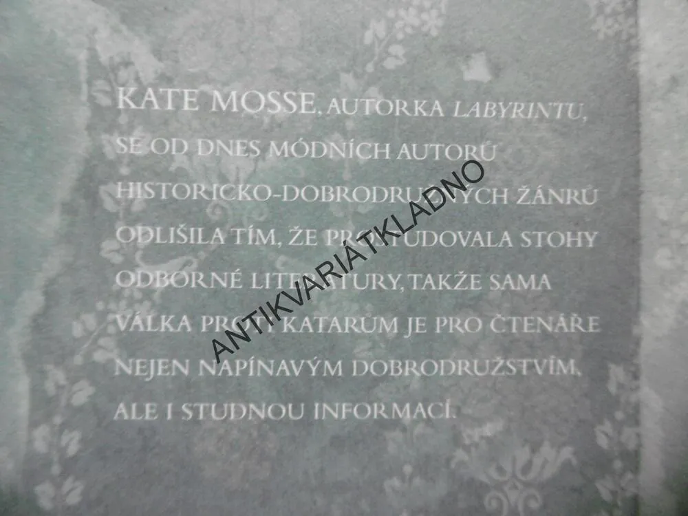 LABYRINT, KATE MOSSE, **an