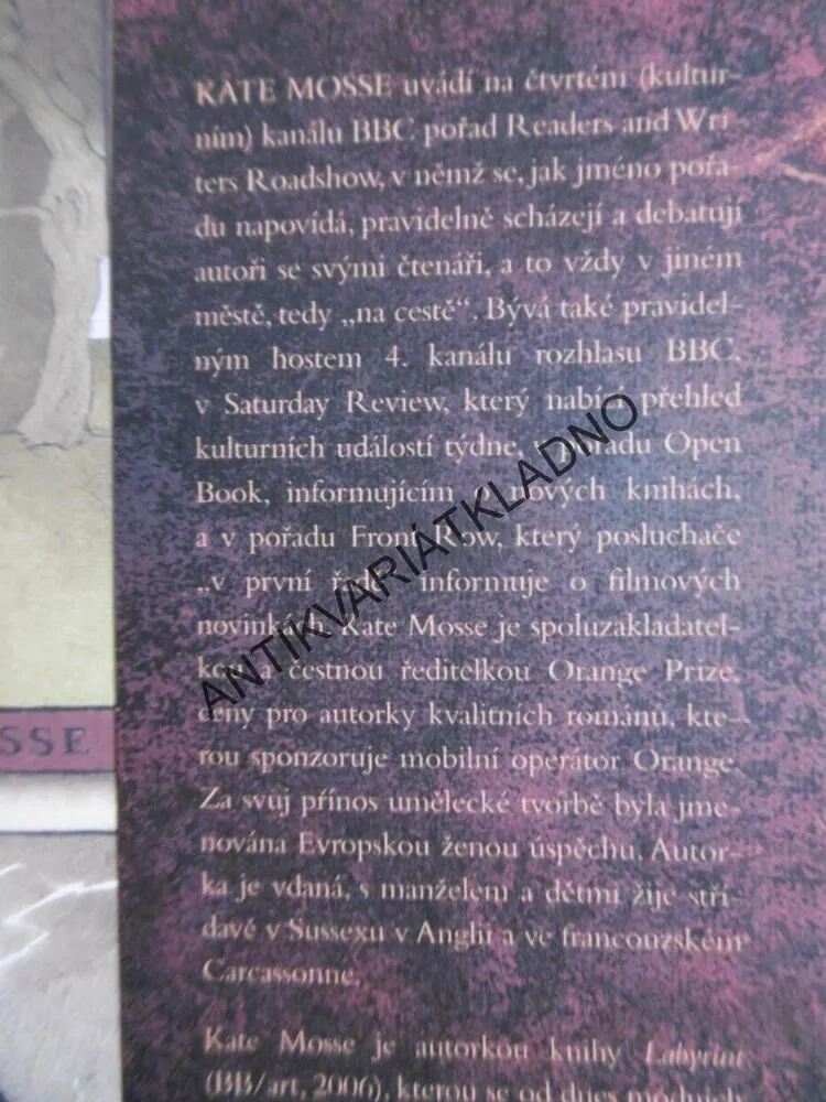 HROBKA, KATE MOSSE, **an