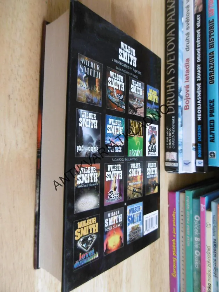 ANDĚLÉ PLÁČÍ, WILBUR SMITH, **an