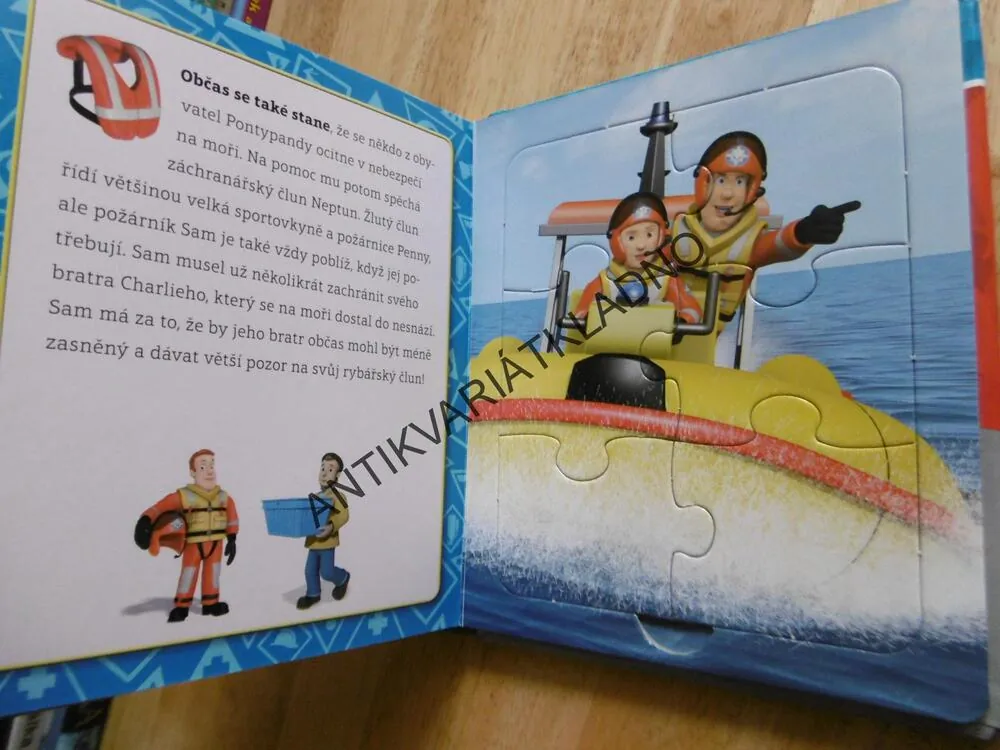 KNÍŽKA S PUZZLE, POŽÁRNÍK SAM, HASIČ, 5 X PUZZLE