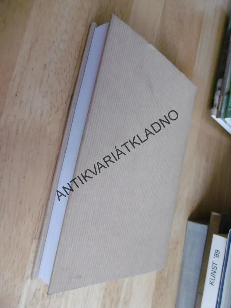 ŽIVOT JE JINDE, MILAN KUNDERA, 2016