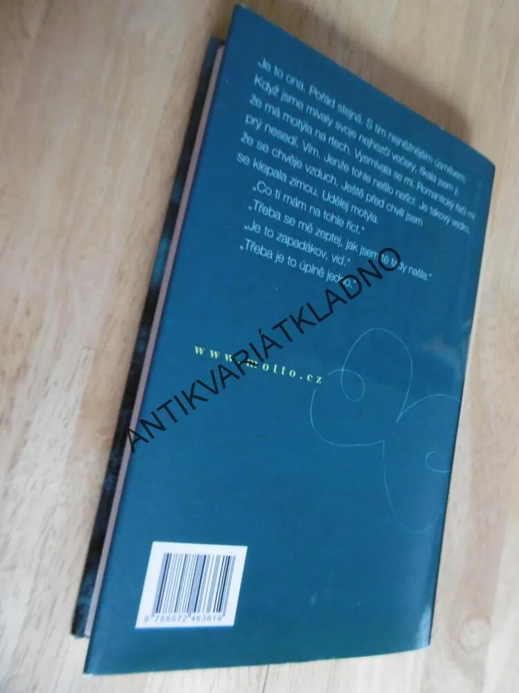 UDĚLEJ MOTÝLA, RENATA KALENSKÁ, FOTO COVER JAN SAUDEK, **an